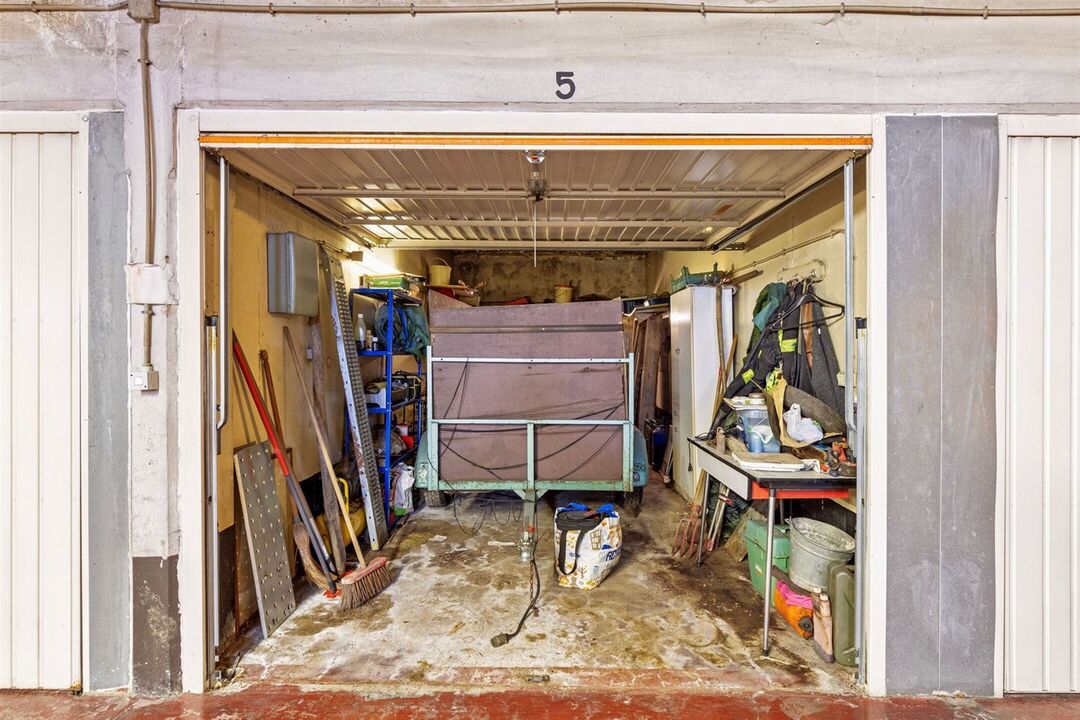 Appartement 1 slpk met garagebox, autostaanplaats en kelder foto 16