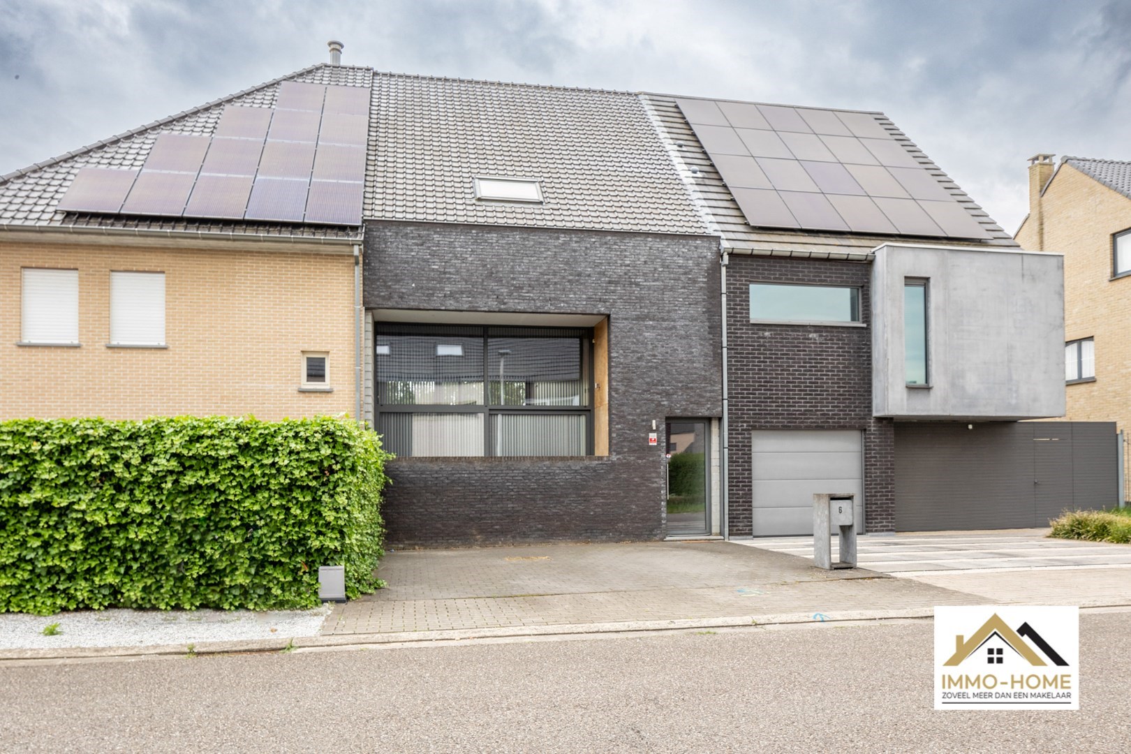 Moderne, strakke woning in woonwijk te Lokeren foto 1