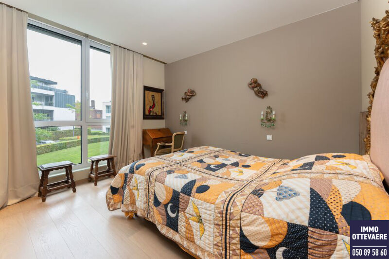 Prachtig appartement aan de Leie in Kortrijk. 184 m² en 3 slaapkamers. foto 15