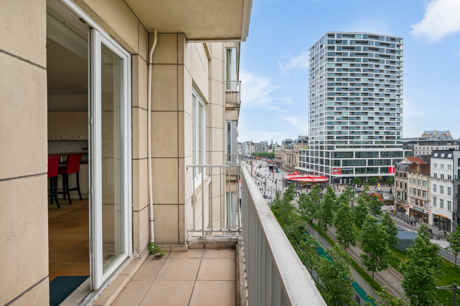 Lichtrijk appartement op een centrale locatie in Antwerpen! foto 16