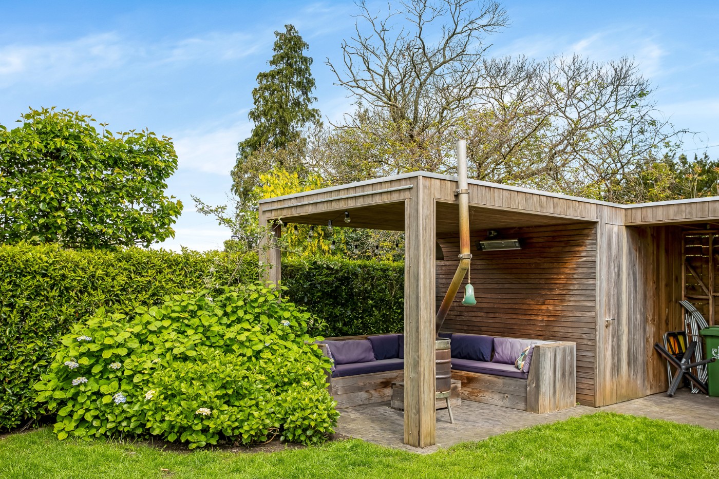 Prachtige, vrijstaande villa met 4 mog. 5 slpk., tuin en inpandige garage op toplocatie in Essen foto 39