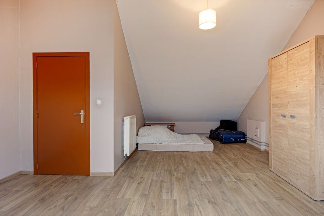 Goed gelegen rijwoning met 3 slaapkamers - EPC 577 kWh/m² - bewoonbare oppervlakte 135 m²       foto 17
