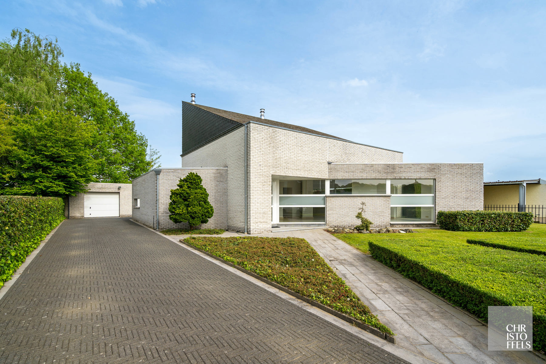 Moderne villa, rustig gelegen op perceel van 1300m² in Lanaken! foto 2