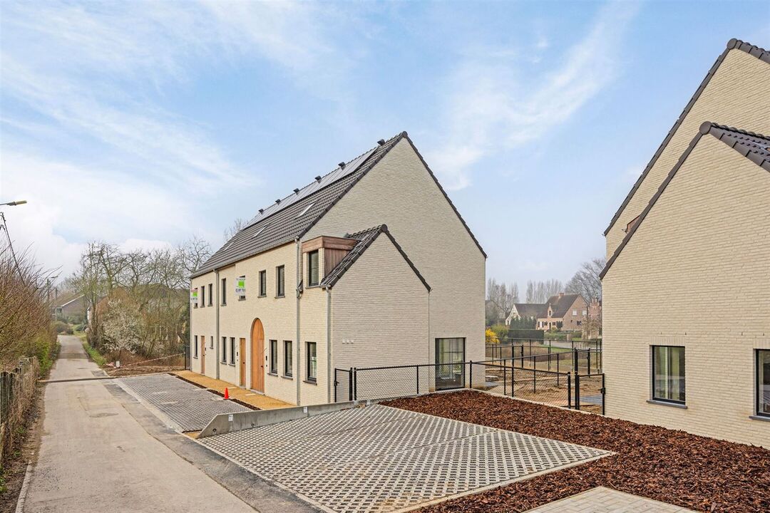 Energiezuinige instapklare nieuwbouwwoning met 3 slaapkamers, tuin en parkings foto 4