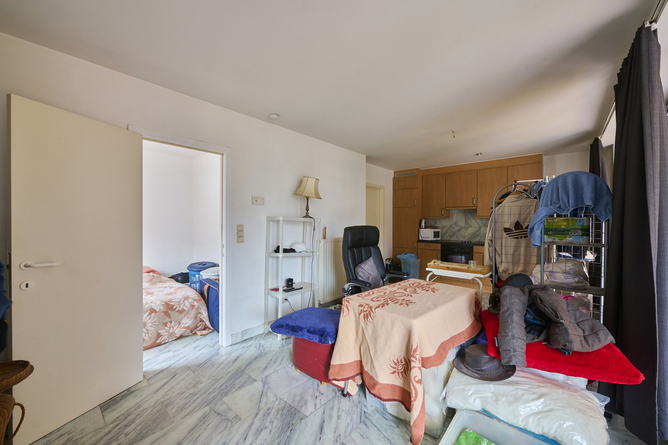 Centraal gelegen appartement met 1 slpk in hartje Bilzen foto 3