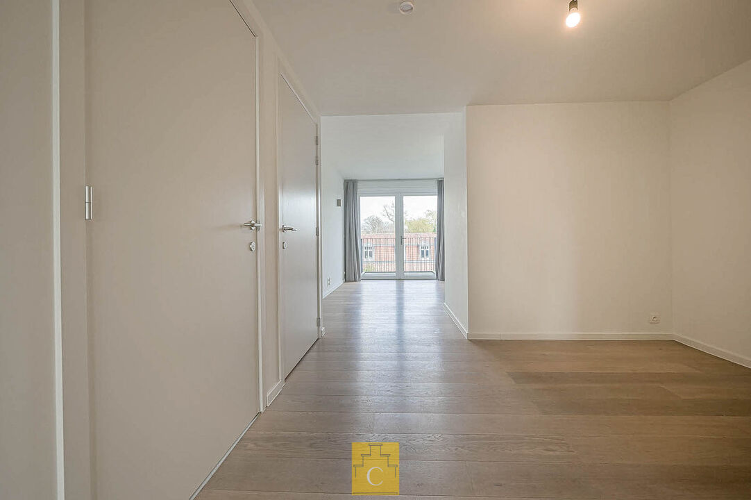 recent gerestyled appartement, 133 m2, nabij Dijver en Minnewater, met terras, grote kelder en optionele aankoop ruime garagebox foto 30