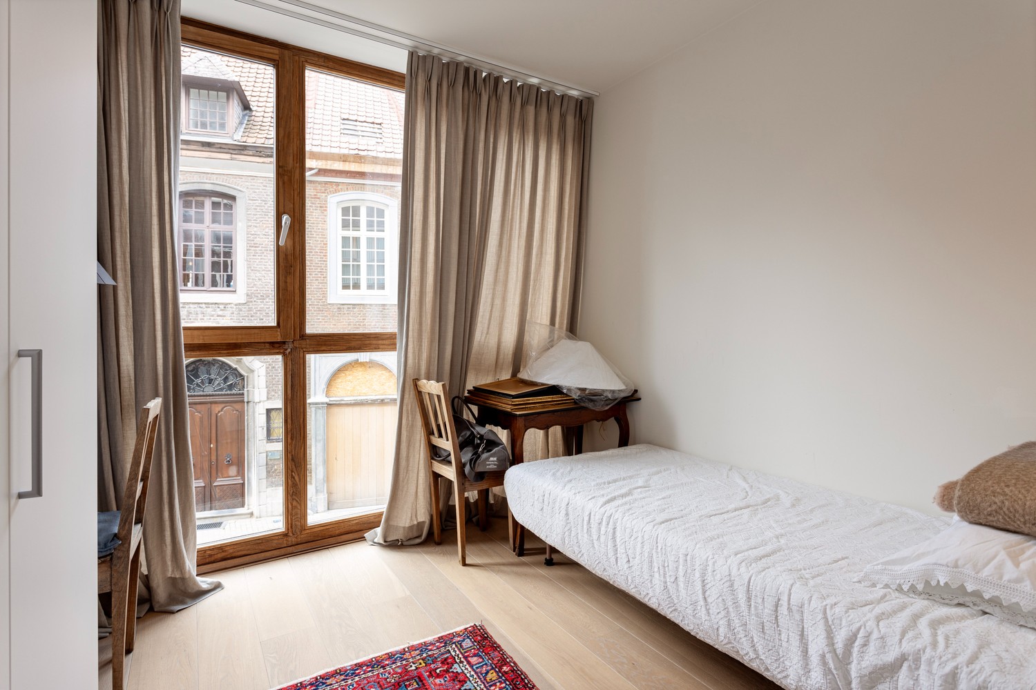 Prachtig appartement op toplocatie in het centrum, het mooiste terras van Sint-Truiden! foto 20