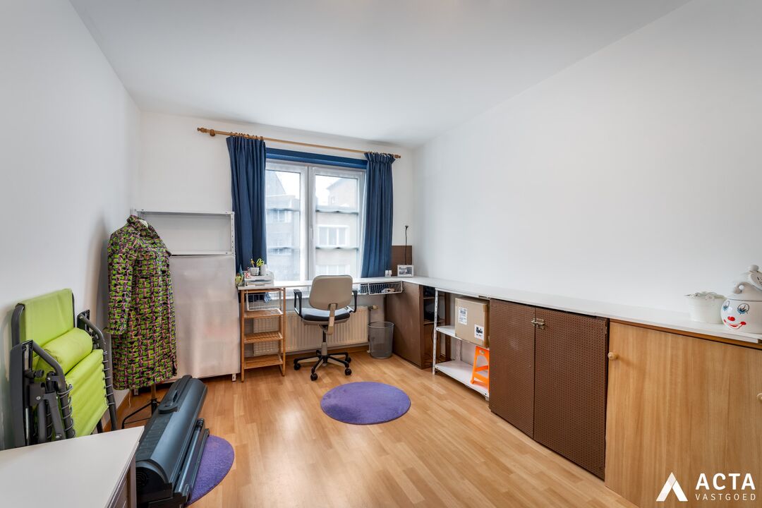 Recente Bel-étage met drie slaapkamers en garage nabij centrum van Oostende foto 14