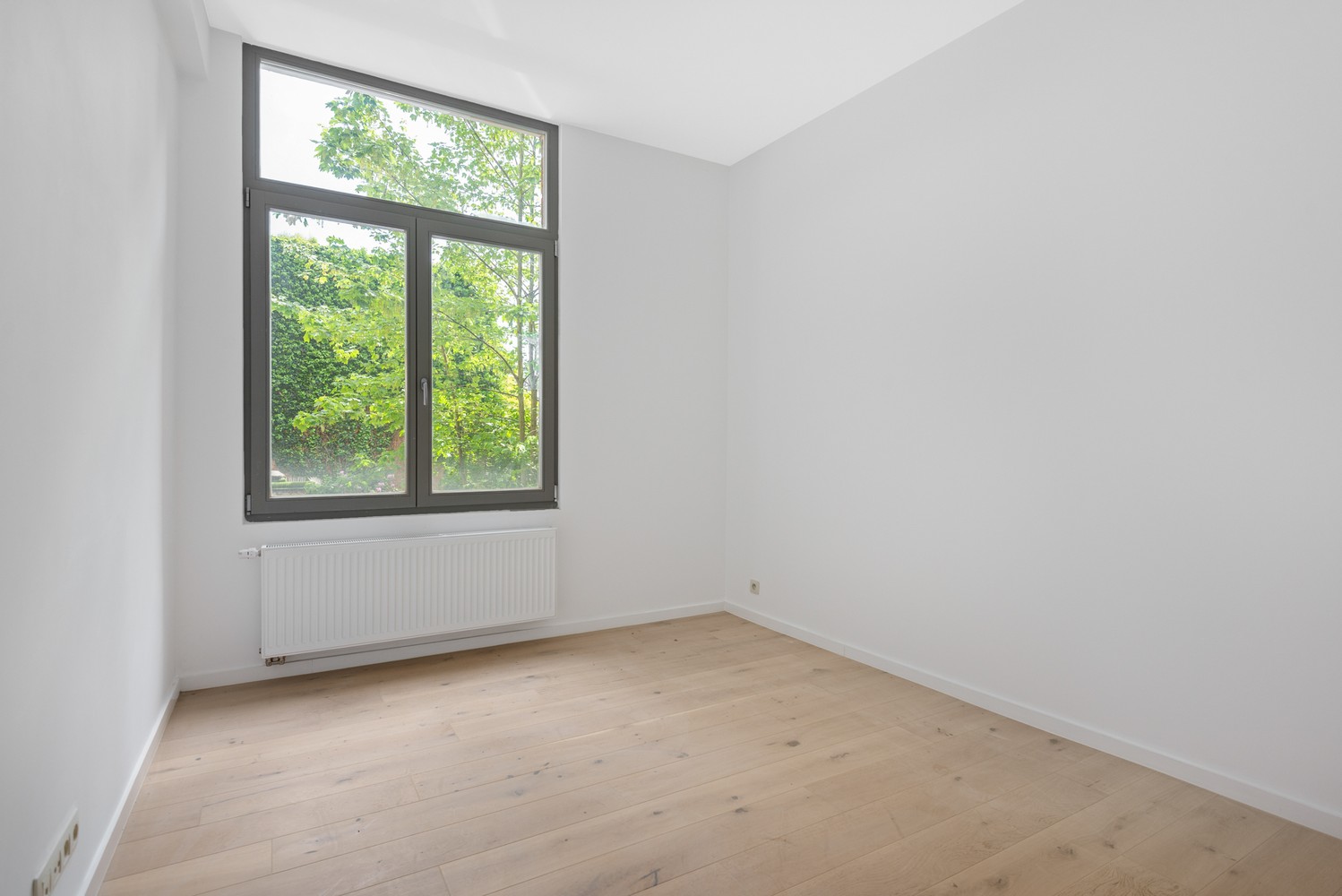 Prachtig gerenoveerd appartement met 2 slaapkamers in rustige straat te koop te Antwerpen foto 9