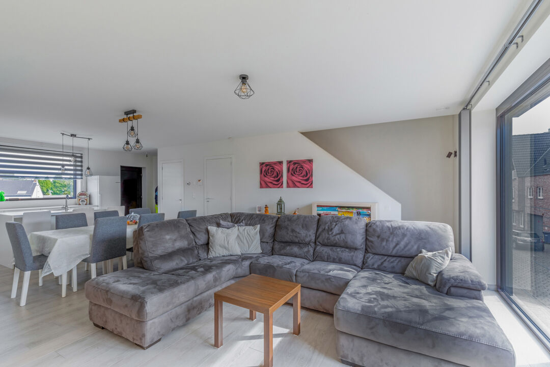 Prachtig recent duplex appartement met terras in het centrum van Vorselaar! foto 10
