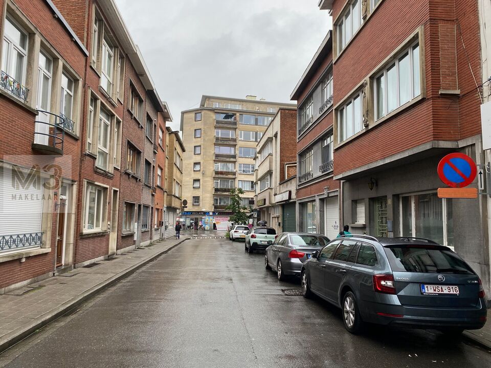 Volledige parkeergarage te koop met 181 autostaanplaatsen naast Turnhoutsebaan Antwerpen. foto 6