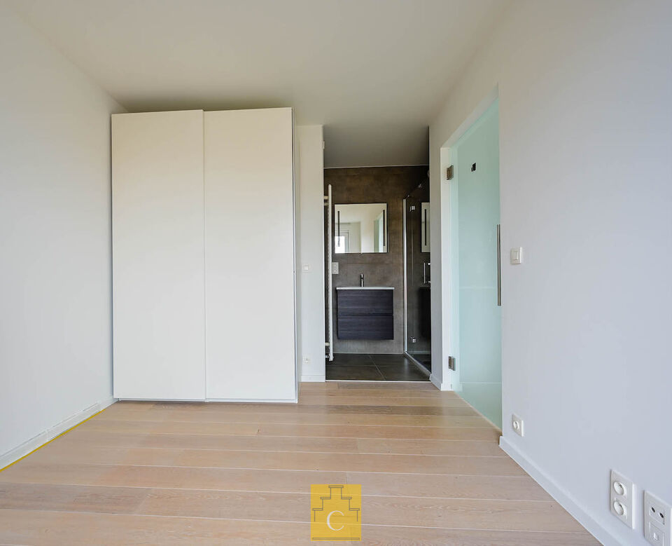 recent gerestyled appartement, 133 m2, nabij Dijver en Minnewater, met terras, grote kelder en optionele aankoop ruime garagebox foto 22