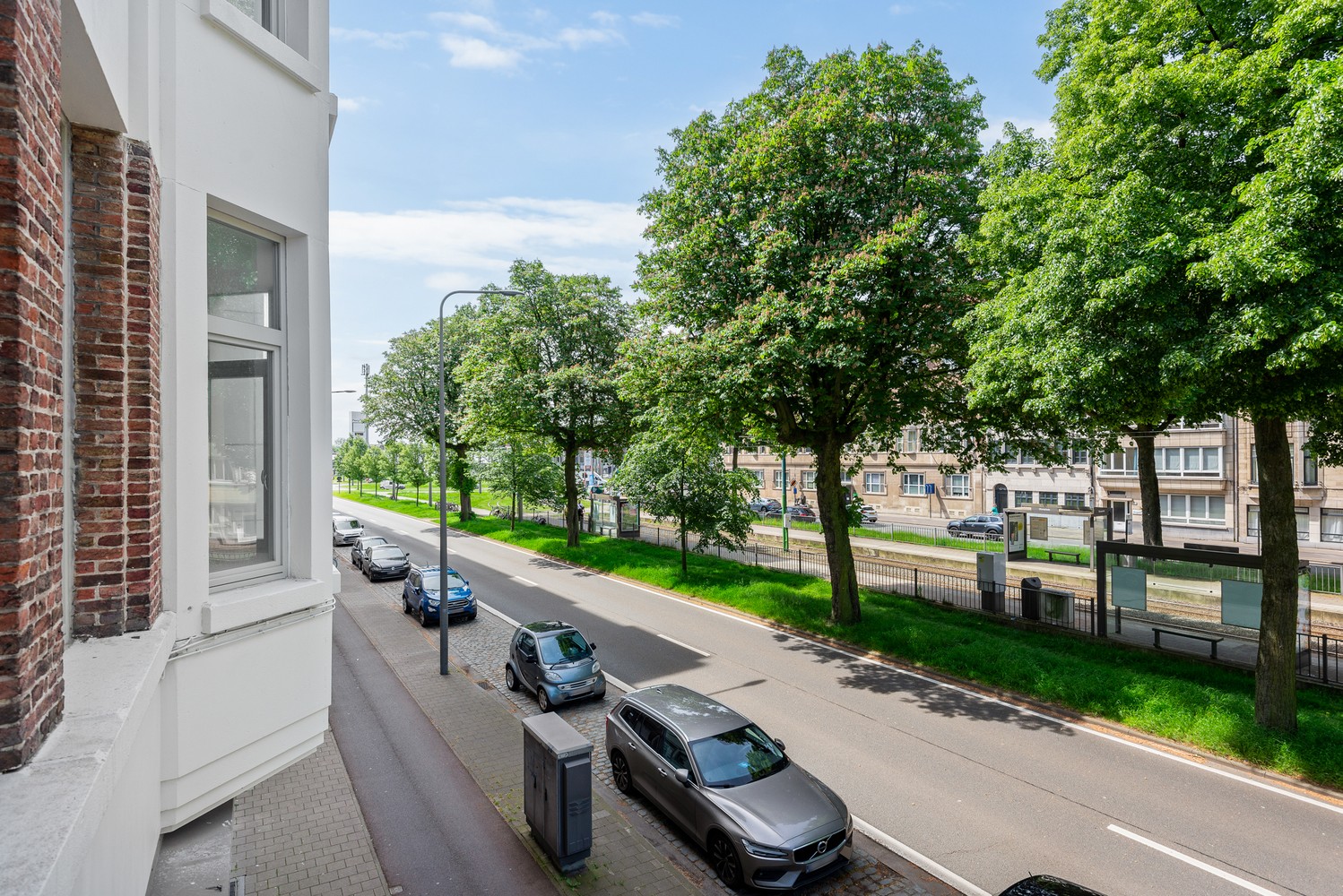 Prachtig gerenoveerd appartement met 2 slaapkamers in rustige straat te koop te Antwerpen foto 3