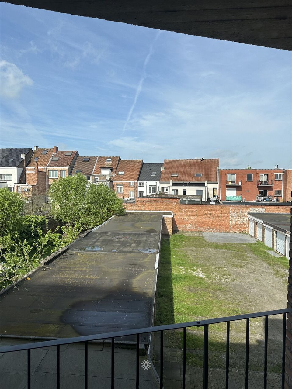 Lichtrijk appartement met 2 slaapkamers te huur in Bloemekenswijk te Gent foto 11