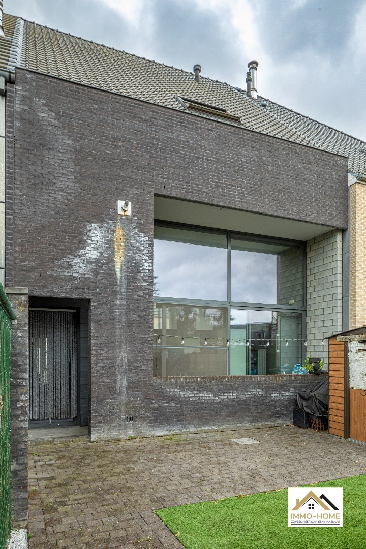 Moderne, strakke woning in woonwijk te Lokeren foto 29