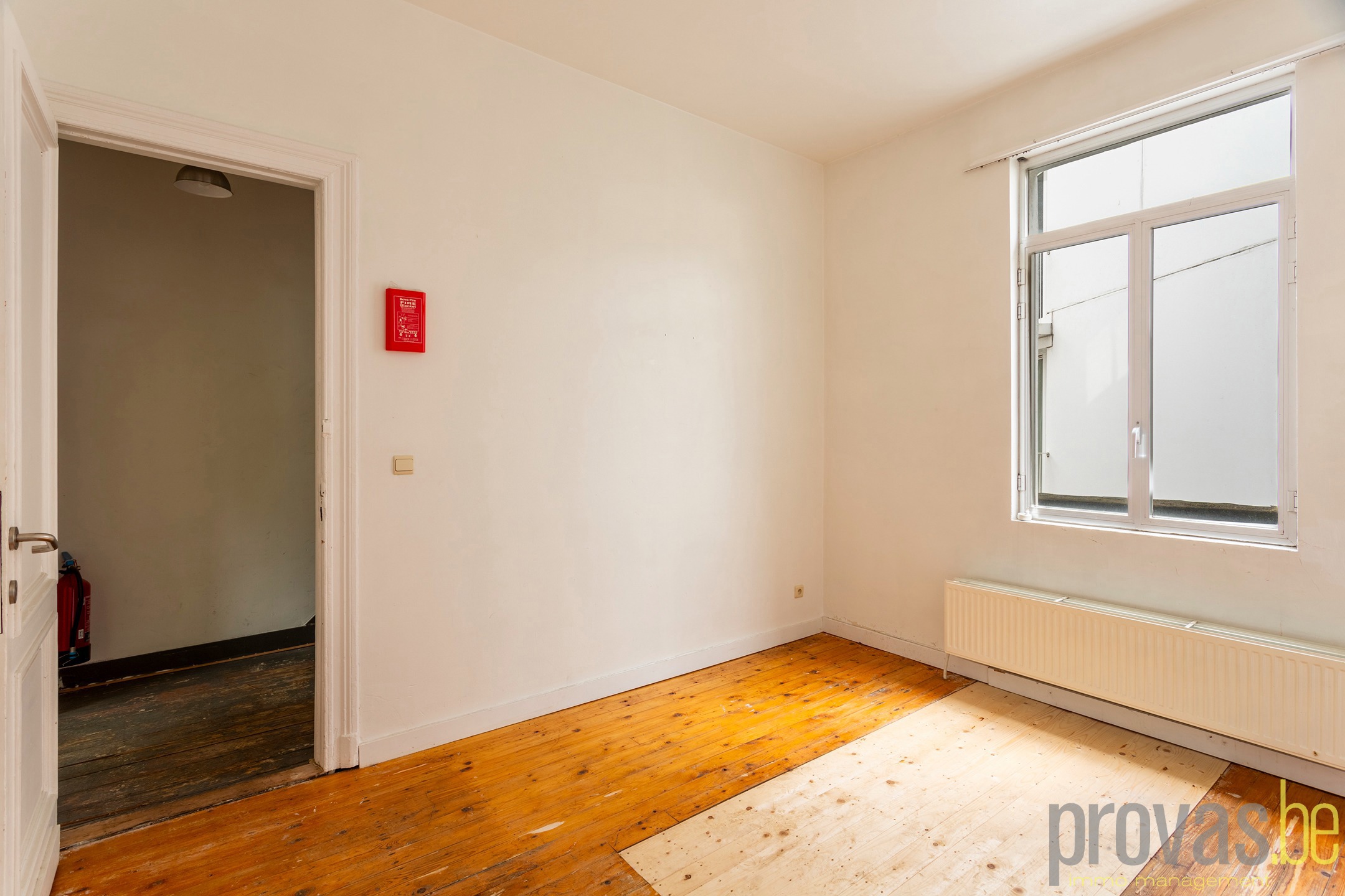 TE RENOVEREN HERENWONING CA 180 M² IN HARTJE ZUID foto 5