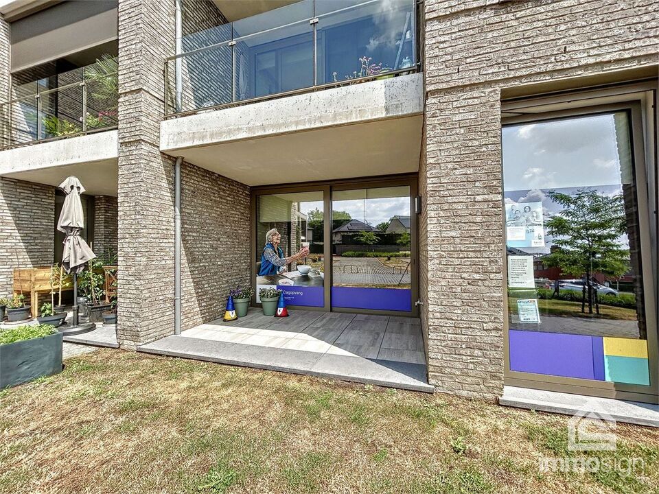 Gelijkvloers assistentie-appartement met terras in Wellen-centrum foto 3