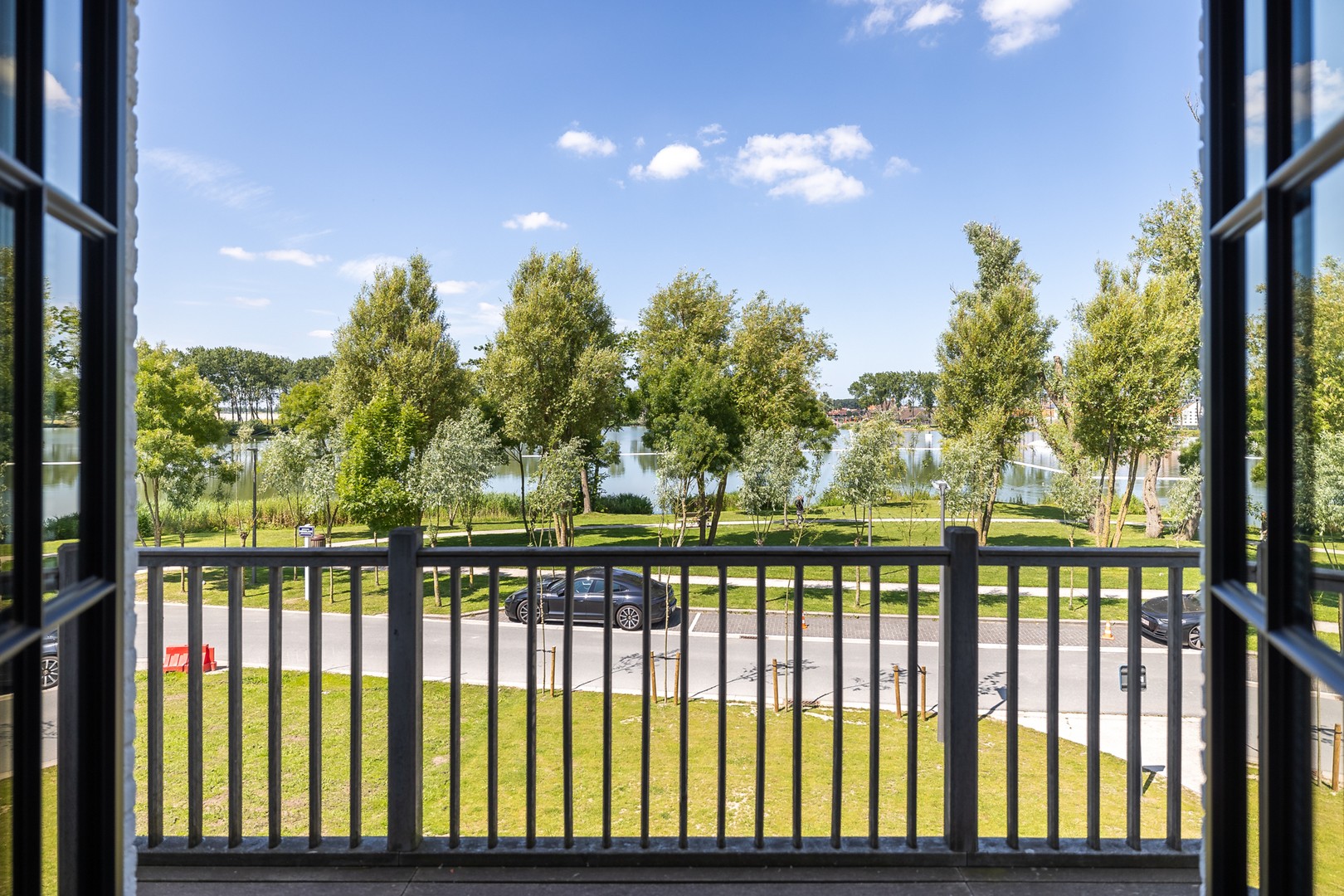 Villa met open zicht op het meer, rustig gelegen in de groene omgeving van Duinenwater. foto 20