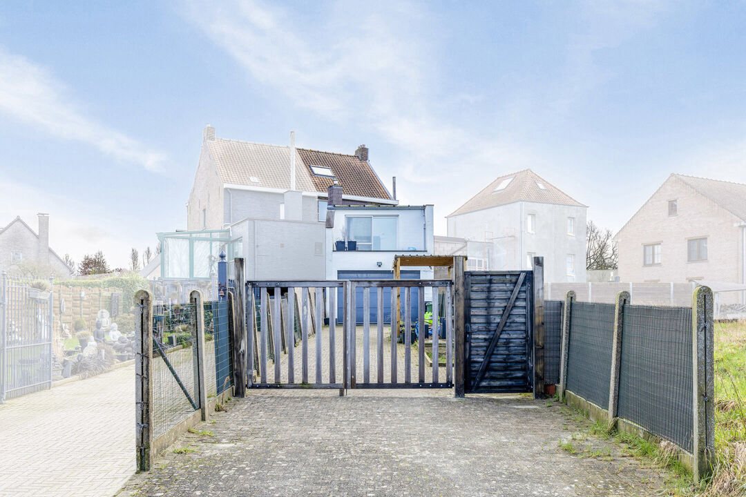 Gedeeltelijk gerenoveerd huis in Denderwindeke (Ninove)  foto 18