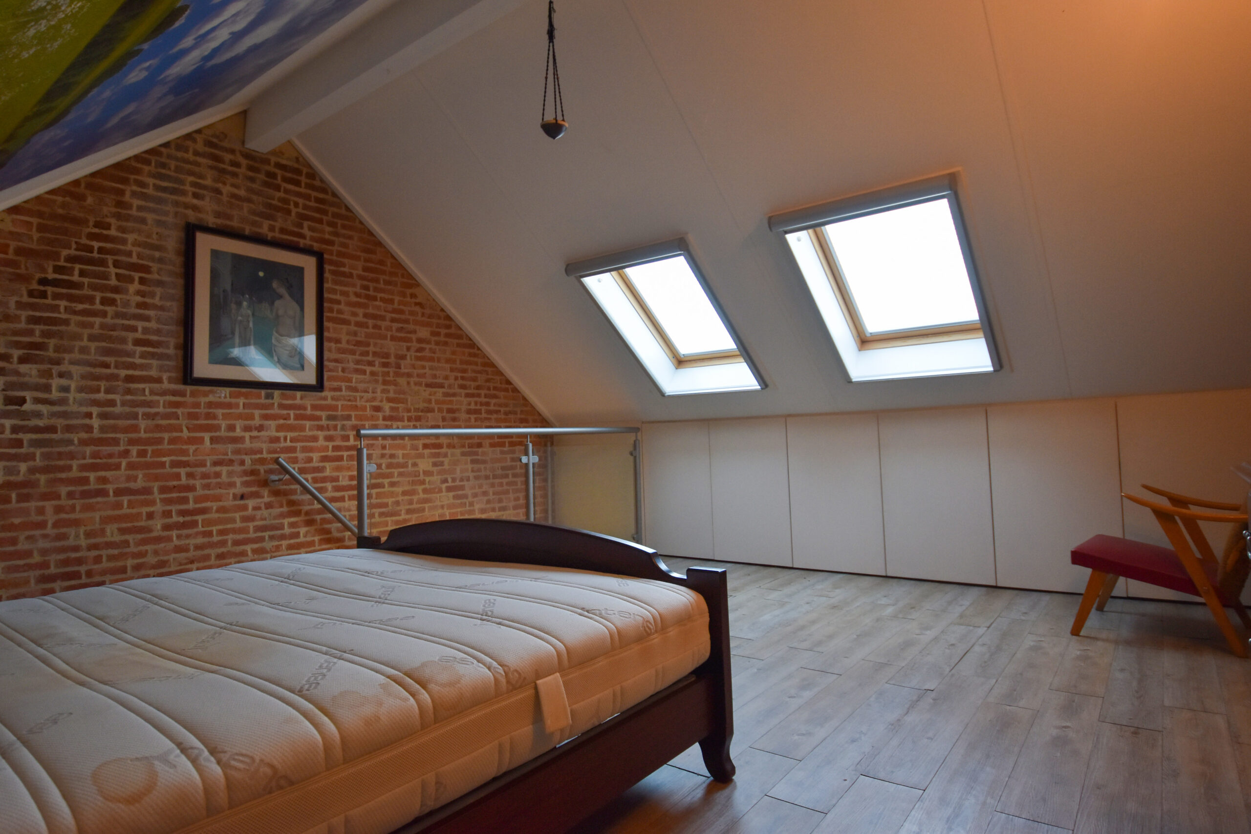 Half open bebouwing met 1 slaapkamer en praktijk in Nieuwkerken foto 1