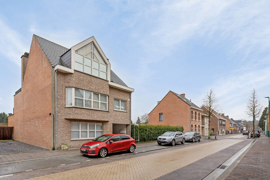Duplex appartement met ruim terras te centrum Vosselaar foto 1
