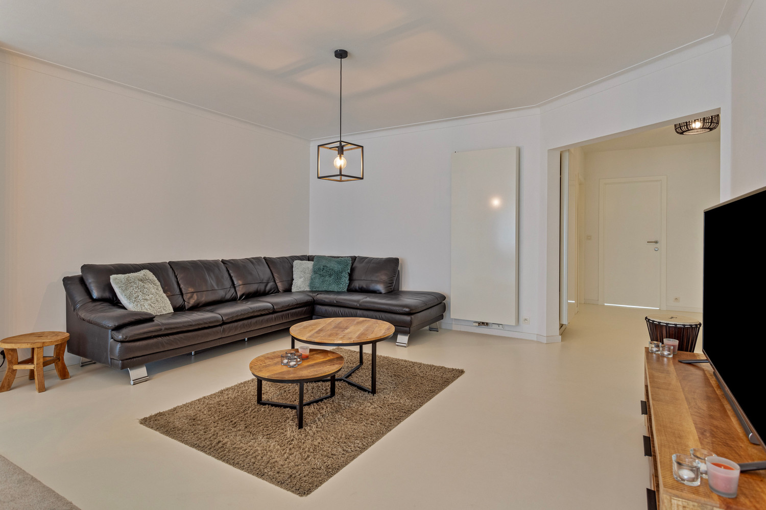 Instapklaar trendy appartement op wandelafstand van het Boekenberg Park met 3 slks, ruim terras en garagebox! foto 7