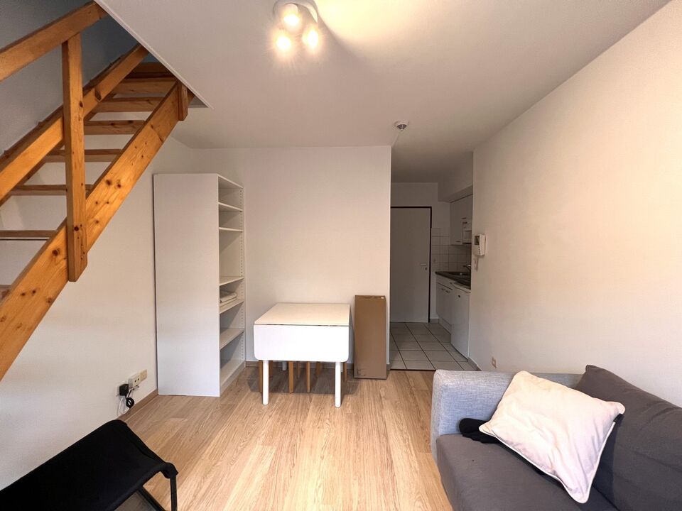 Duplexstudio met aparte slaapkamer gelegen op goede locatie in centrum Leuven foto 4