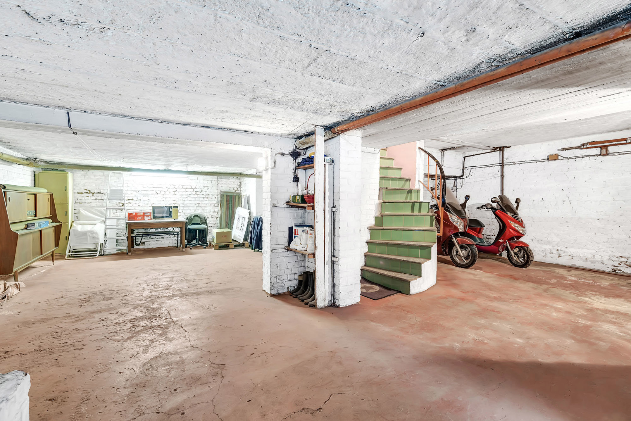 Te renoveren HOB met loods en garage foto 22