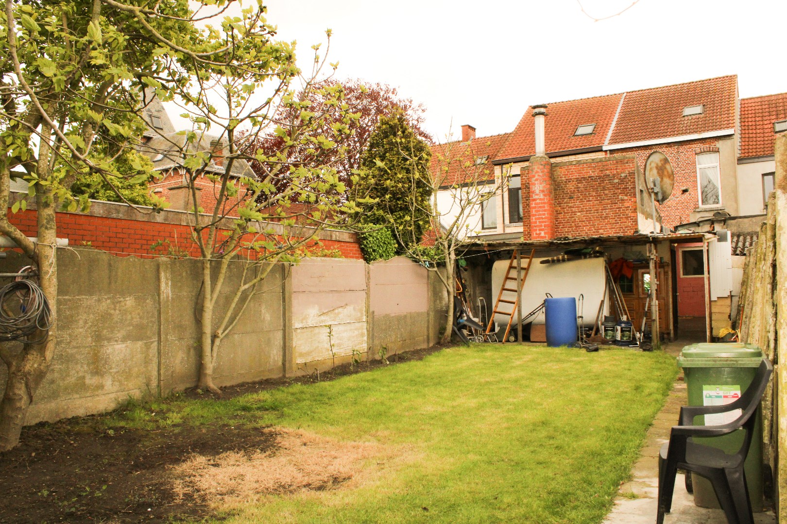 Centraal gelegen woning in Sint-Niklaas met vier slaapkamers en tuin: Ontdek de potentie van licht en ruimte! foto 20