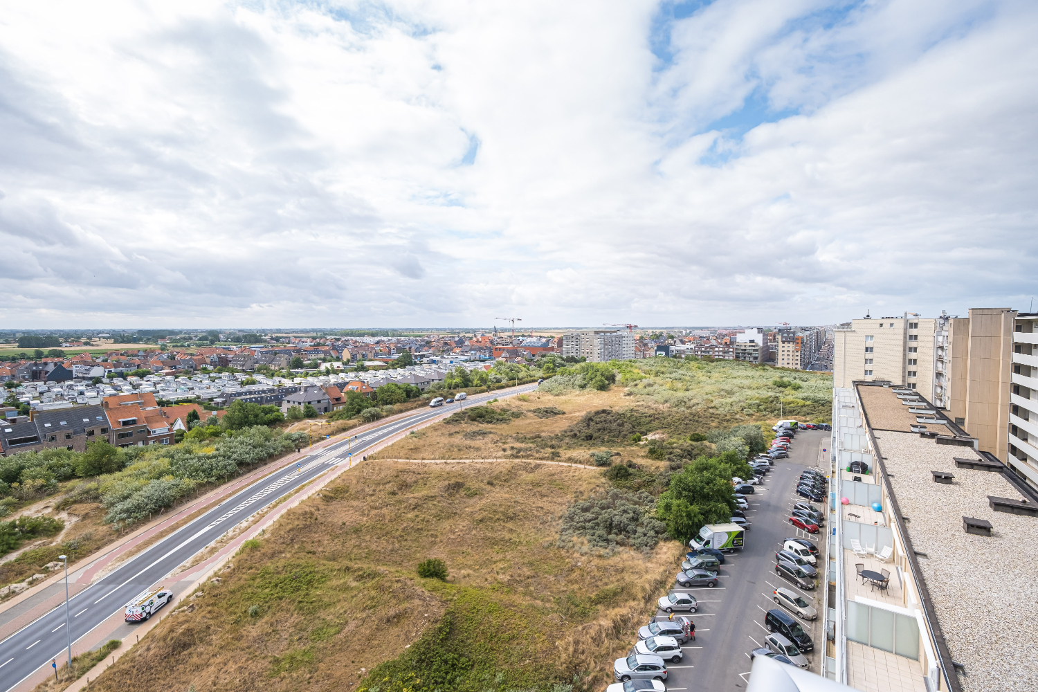 Exclusieve 2 slpk- penthouse met adembenemende uitzichten te Middelkerke. foto 2