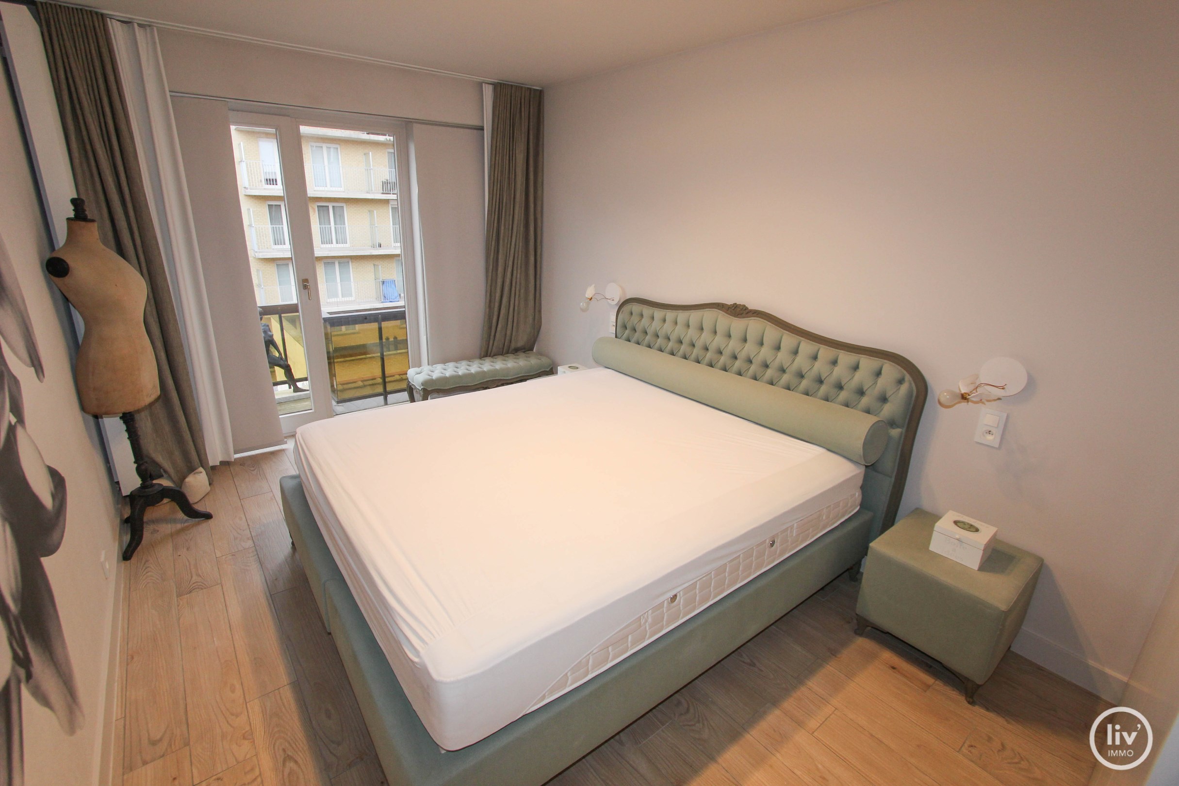 Gemeubeld - Gezellig 2 slaapkamer appartement met open zicht gelegen in de Piers de Raveschootlaan te Knokke. foto 16