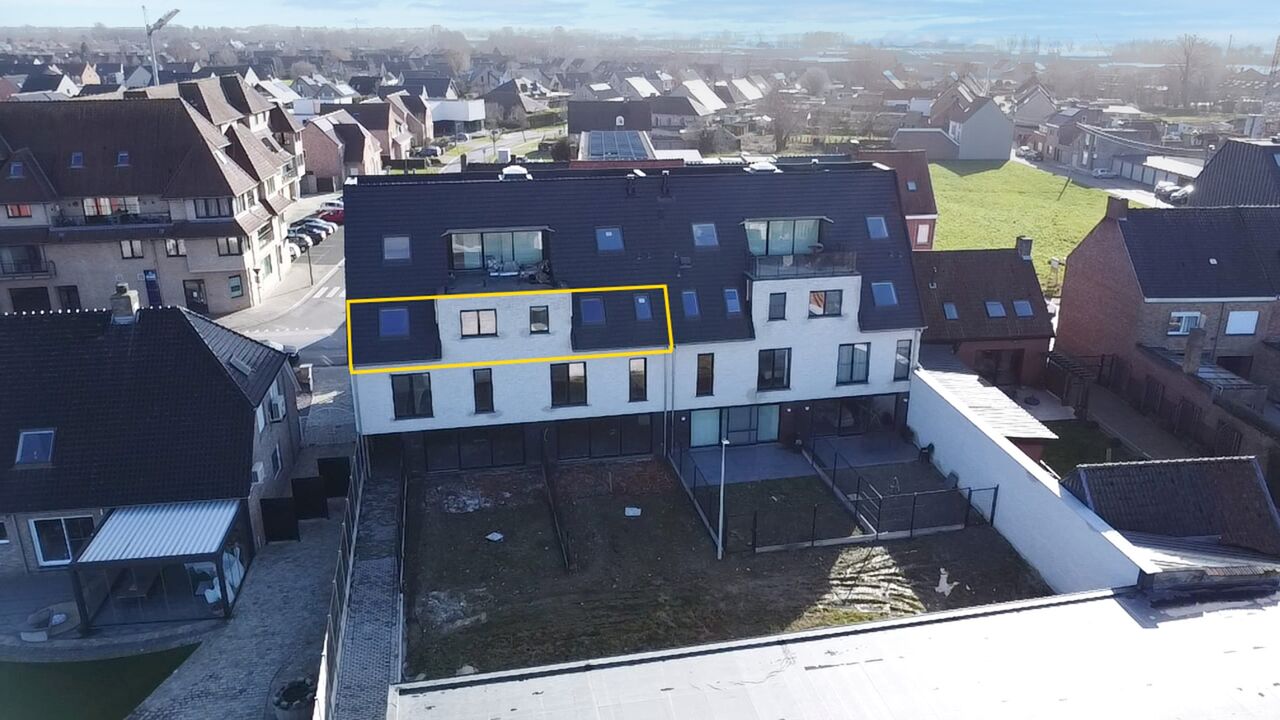 Drie slaapkamer appartement met ruim terras in nieuw project te Eernegem foto 2