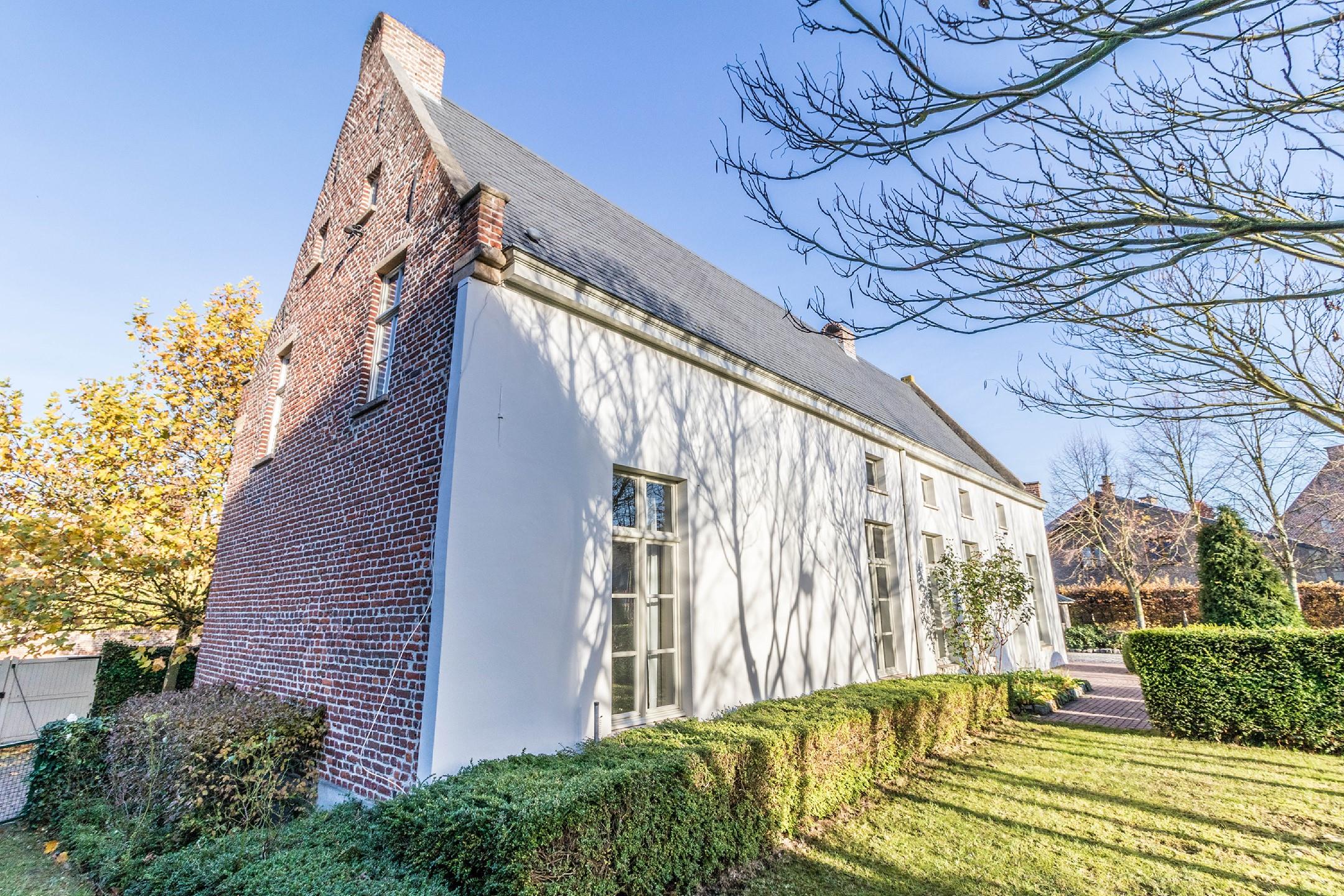 Prachtige, volledig gerenoveerde 3-gevel villa  foto 33