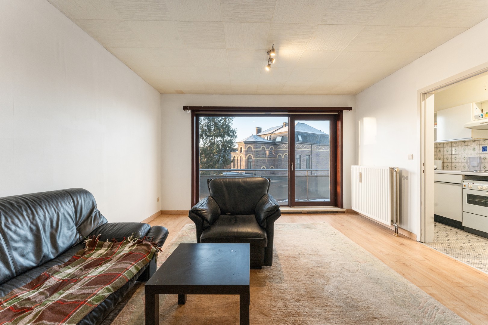Instapklaar appartement met 2 slaapkamers op wandelafstand van centrum Roeselare! foto 6