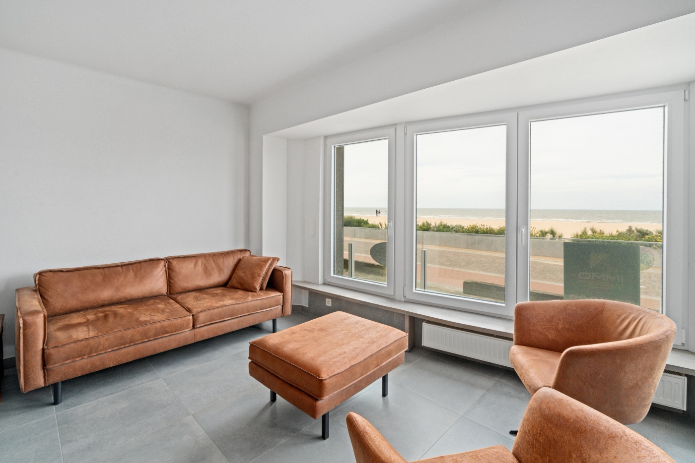 Koksijde-Zeedijk - Gelijkvloers appartement met 3 slaapkamers en frontaal zeezicht inclusief garage - Residentie Le Provence foto 3