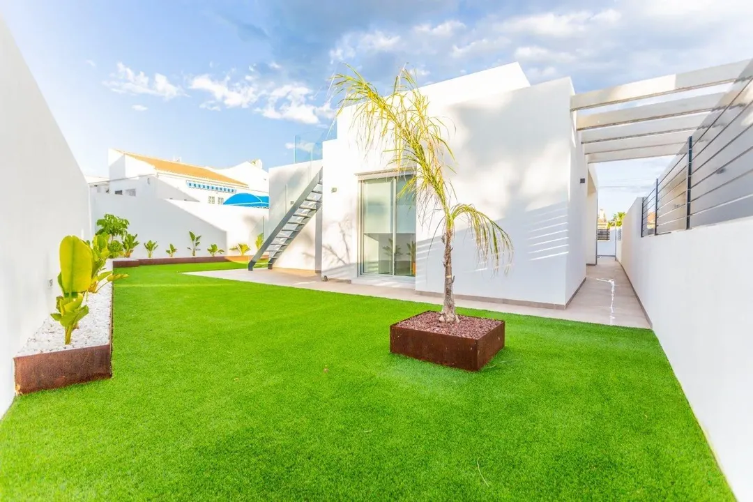 Betoverende nieuwbouwvilla: een oase van luxe in Torrevieja foto 27