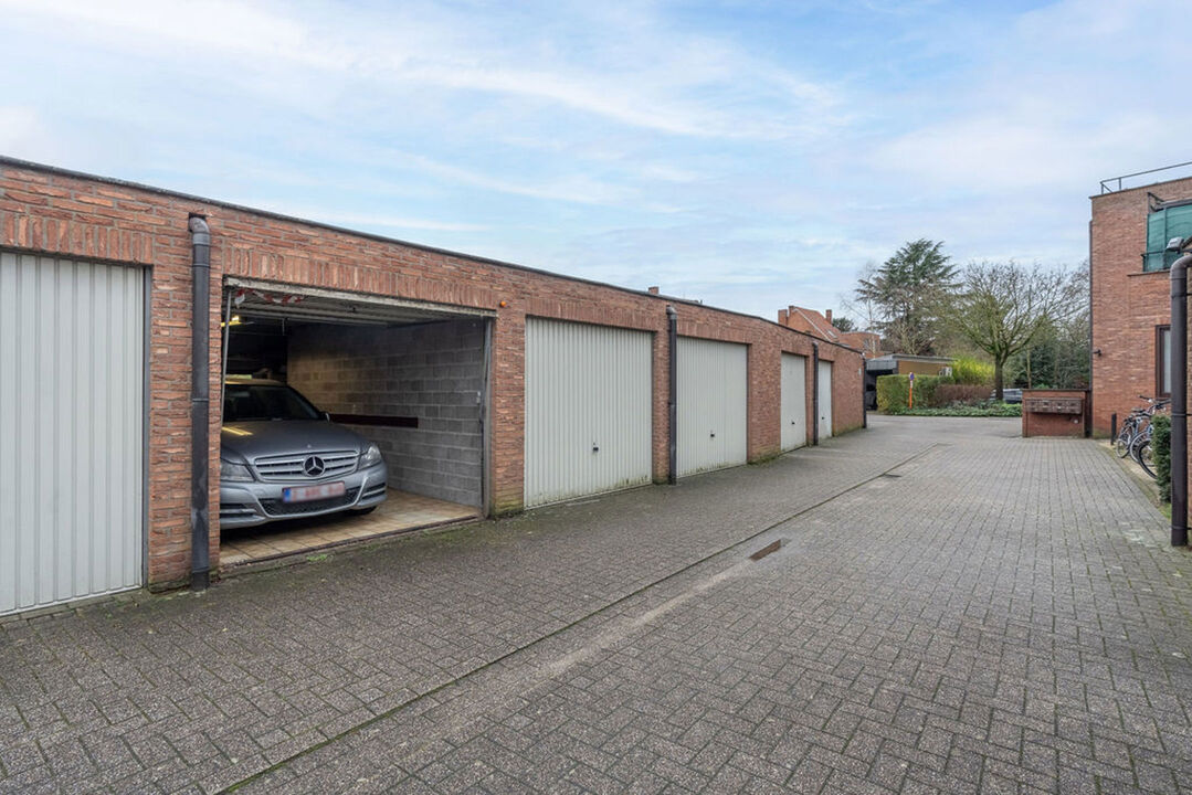 Gezinswoning met garage nabij centrum Turnhout. foto 24