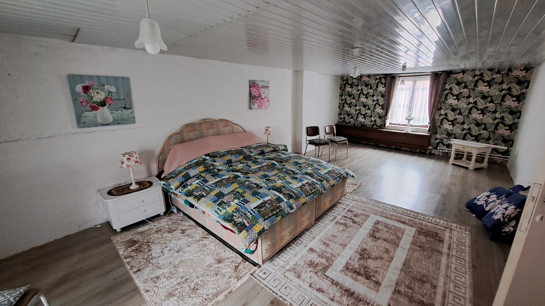 Te renoveren ruime woning met 3 slaapkamers en binnenkoer foto 16
