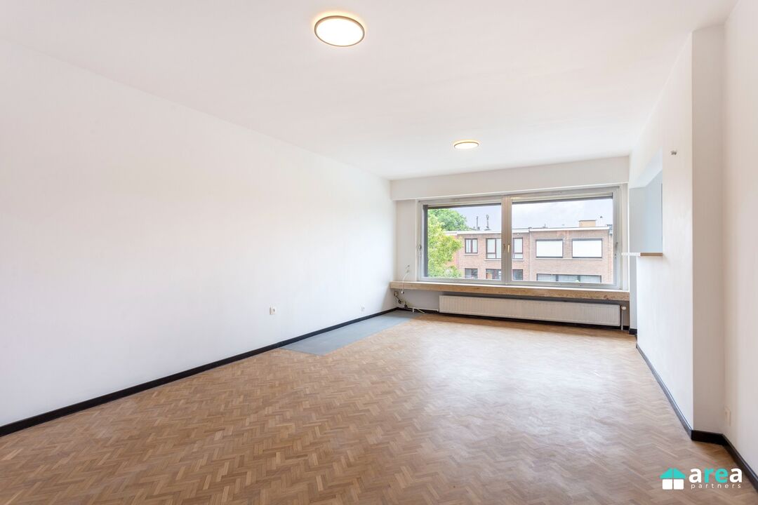 Prachtig  gerenoveerd appartement met 2 slpk foto 8