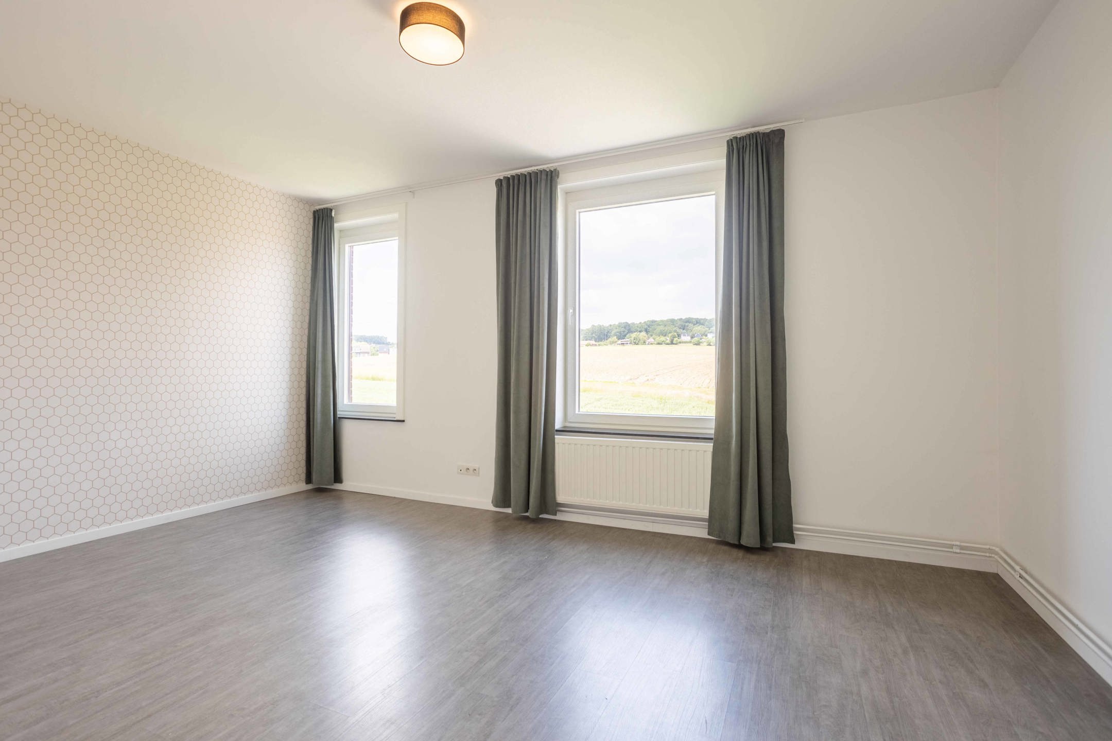 Volledig gerenoveerde woning (HOB) op een prachtige locatie foto 12