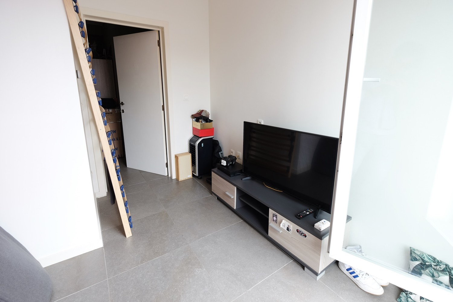 Modern appartement in centrum Sint-Truiden te huur foto 13