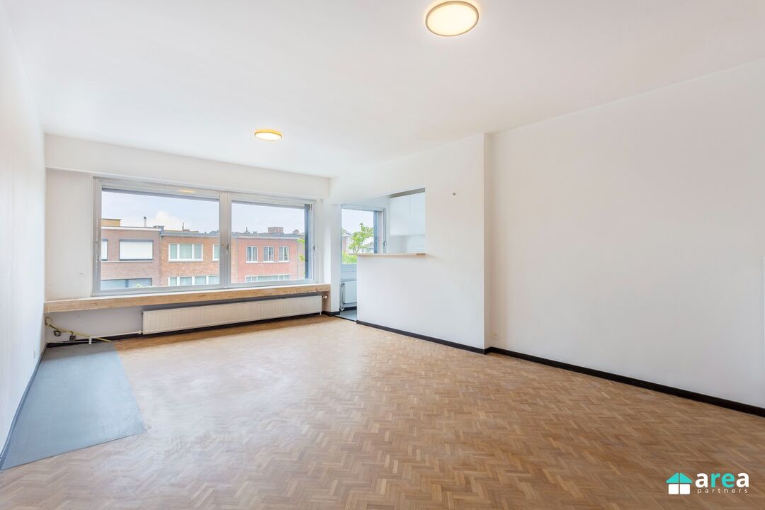 Prachtig  gerenoveerd appartement met 2 slpk foto 9