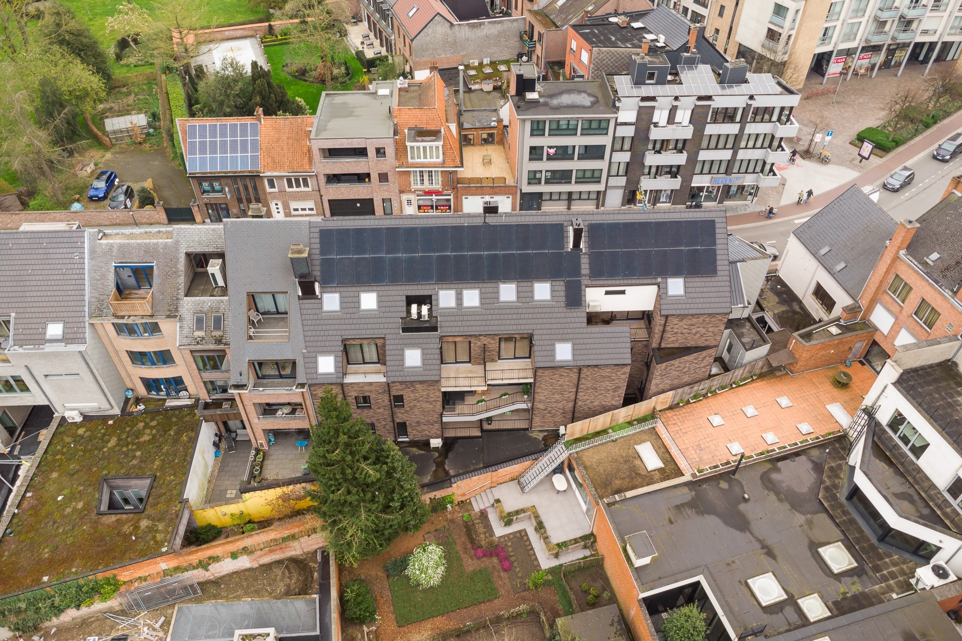 Nieuwbouw BEN appartement op een uitmuntende locatie aan de markt van Beveren-Waas (106m²) foto 25