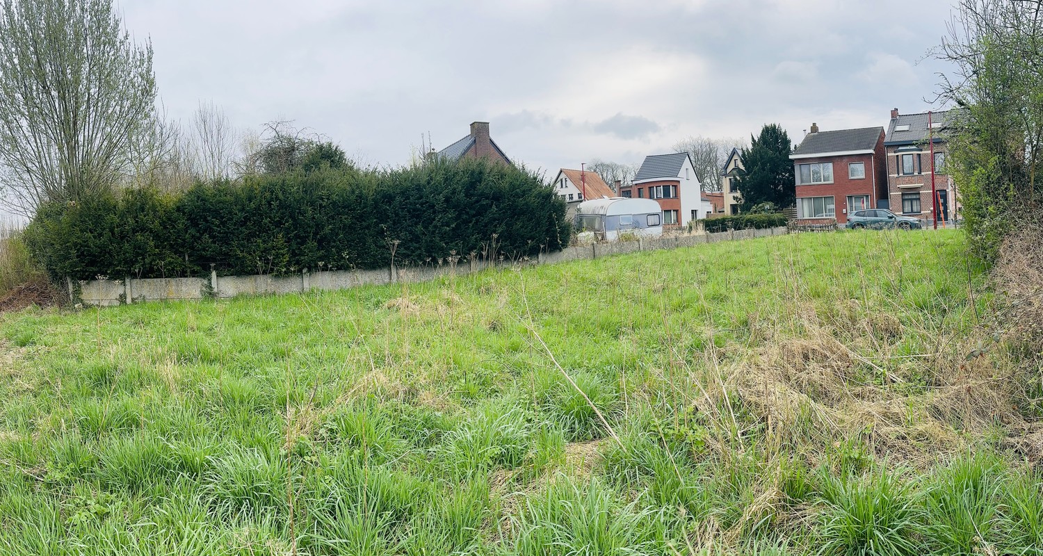 Gunstig gelegen bouwgrond (268 m²) voor een HOB te Lint! foto 1