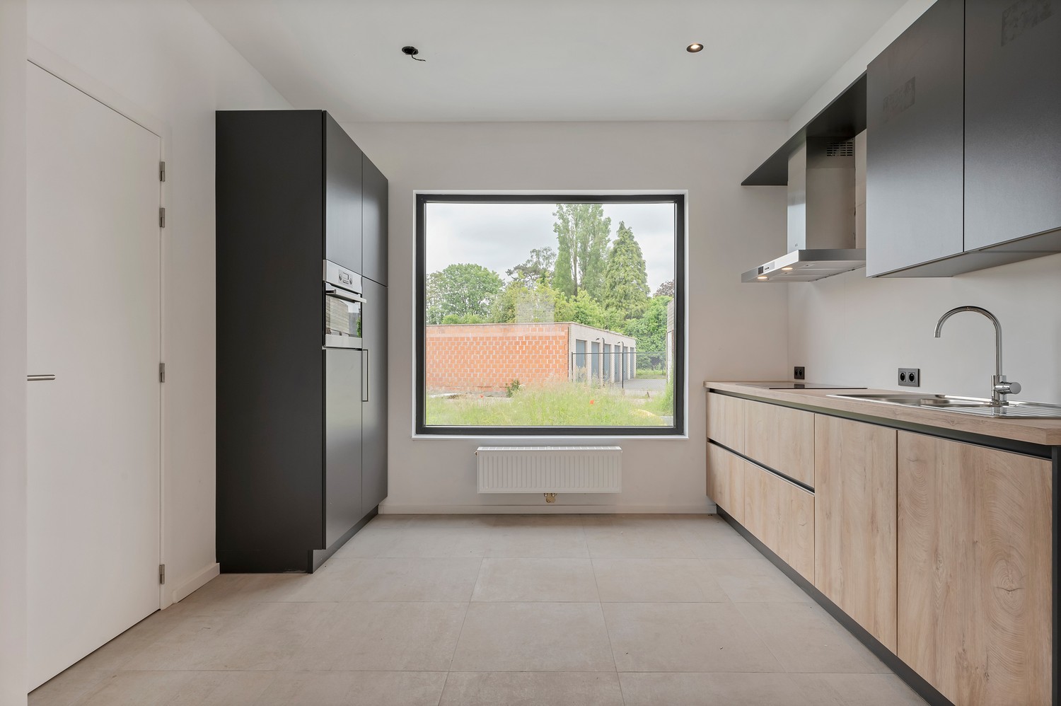 Ruime, mooi gerenoveerde woning met 3 slpkm foto 17