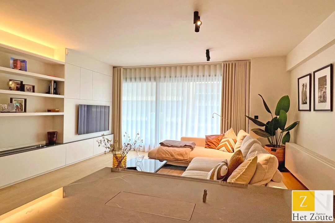 Luxueus gerenoveerd appartement op toplocatie te Knokke foto 8