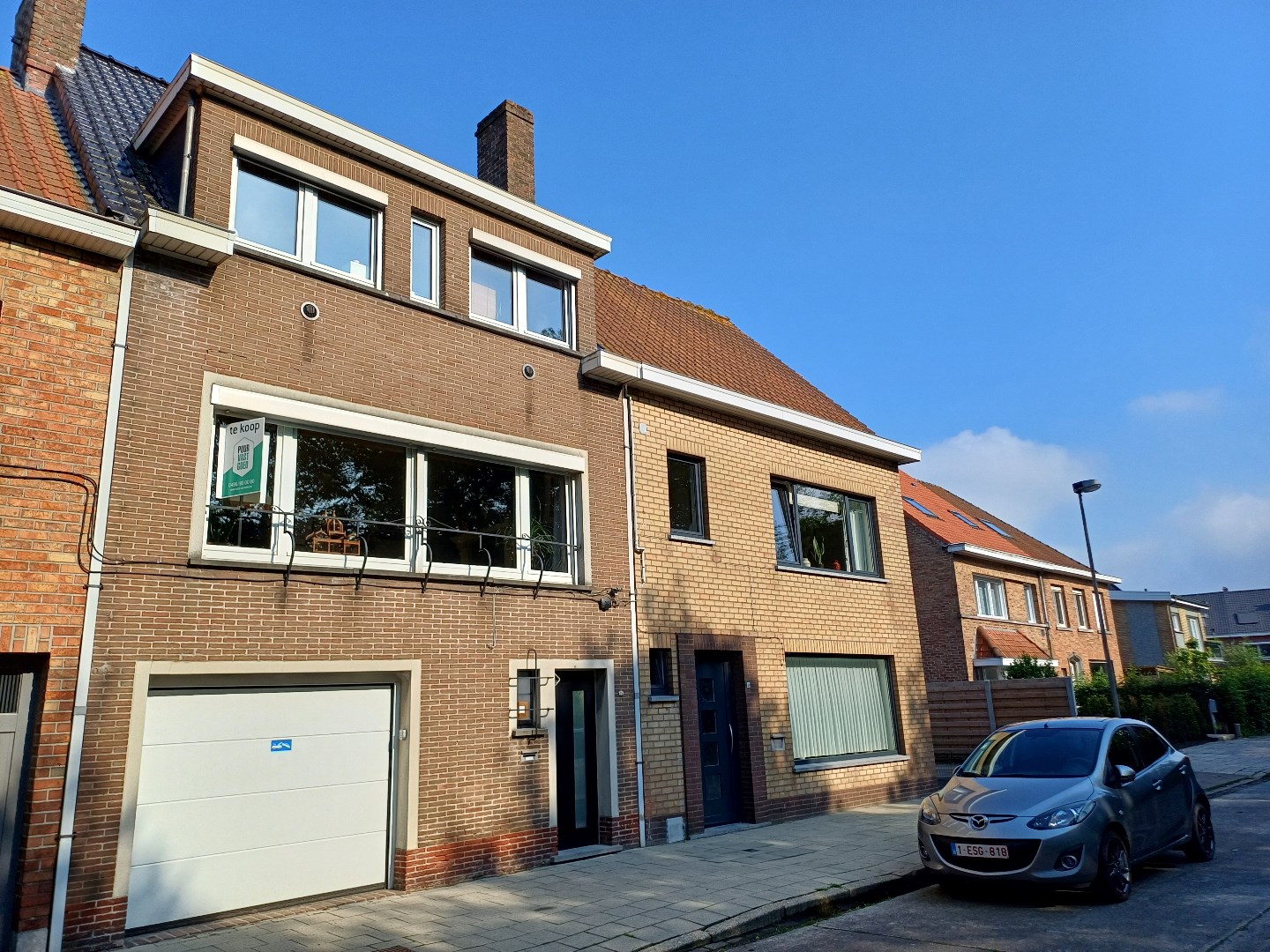 Centraal en rustig gelegen, luchtige woning met grote garage en zongerichte tuin nabij AZ-St Jan te Brugge. foto 1