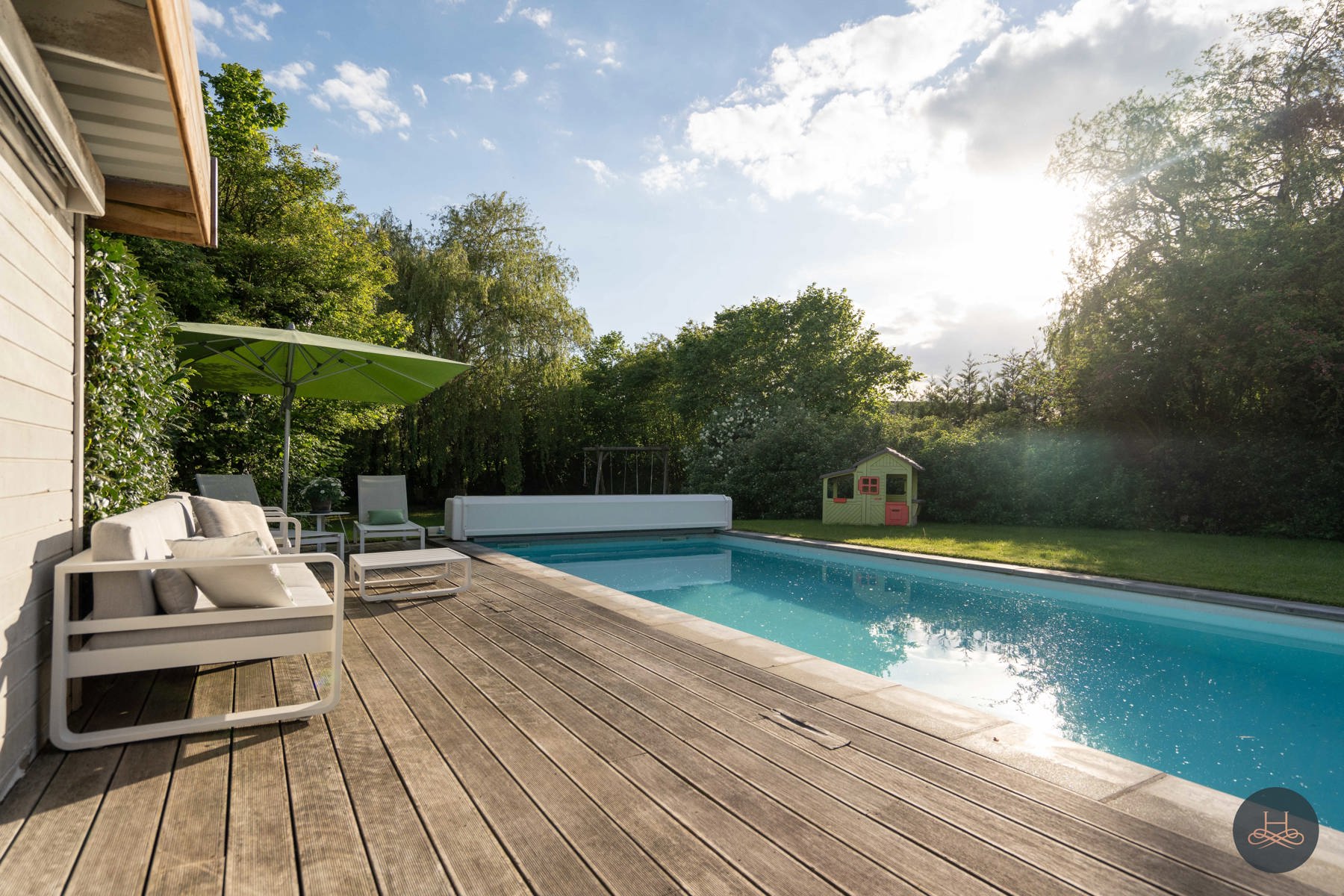 Moderne villa met prachtige tuin en verwarmd zwembad foto 29