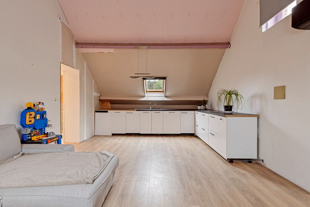  Ruime villa met 5 slaapkamers op een perceel van 22a 35ca - bewoonbare oppervlakte 290m² - EPC 266 kWh/m² foto 26