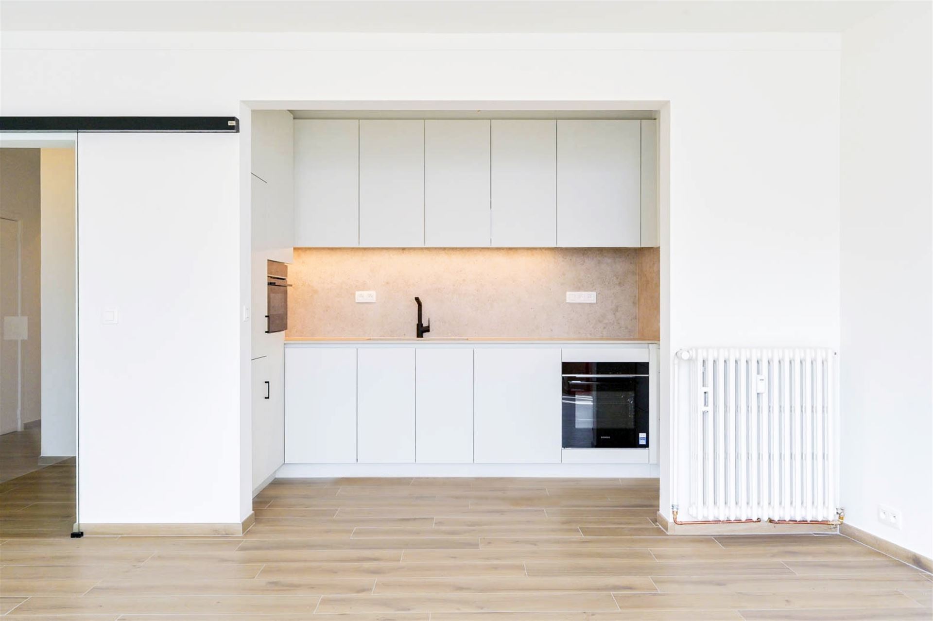 Volledig gerenoveerd, energiezuinig appartement met 2 slaapkamers in het centrum van Mechelen foto 11